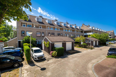 Anna van Hensbeeksingel 64