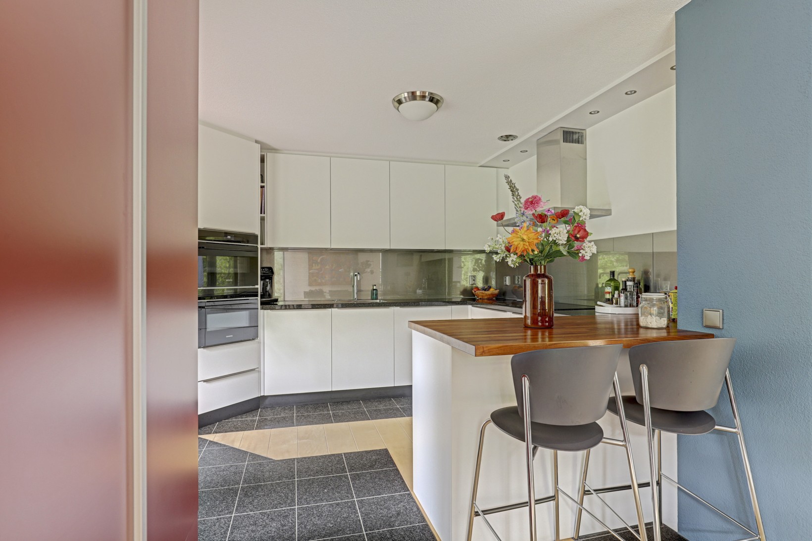Tussenwoning te koop: Dillegaarde 4, Gouda