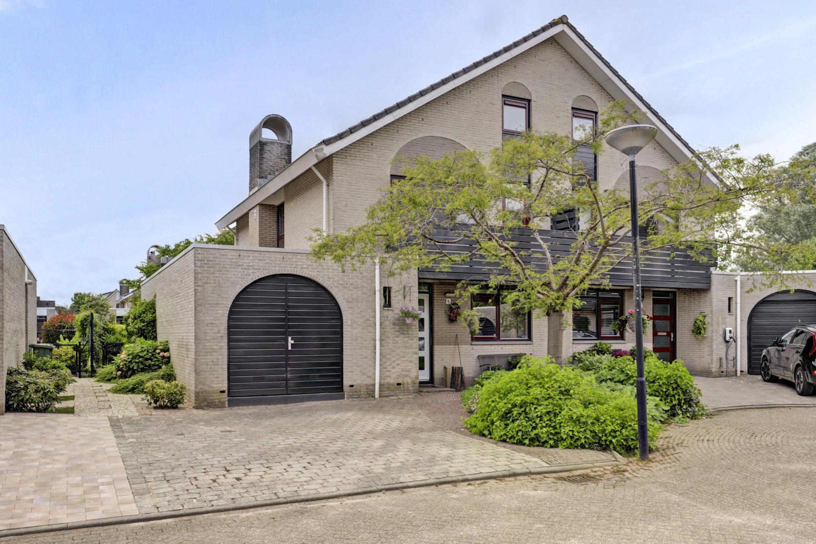 Hoekwoning te koop: Hopgaarde 8, Gouda