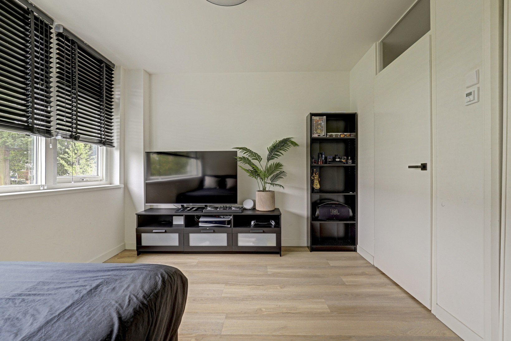 Tussenwoning te koop: Prunuslaan 26, Gouda