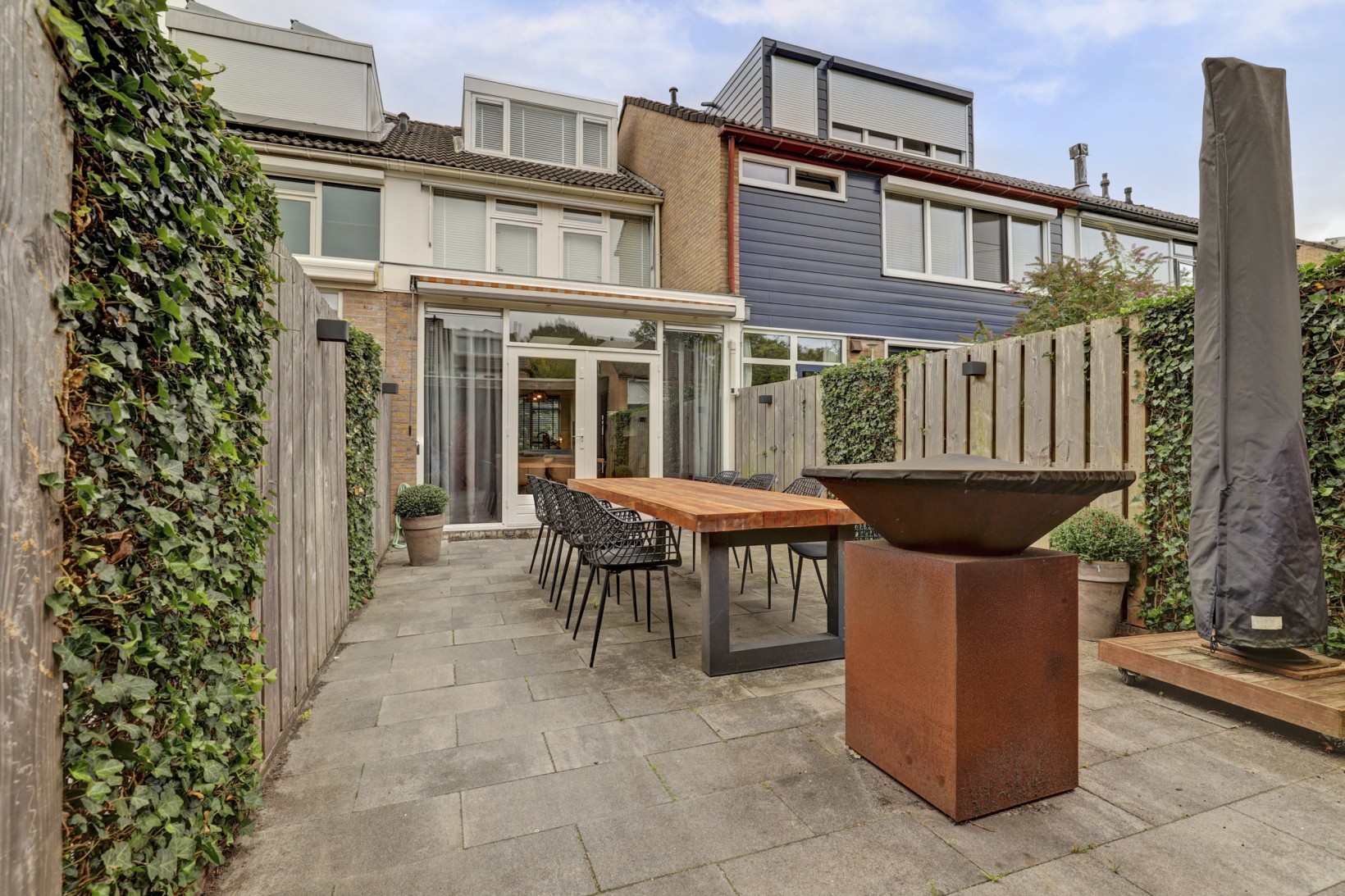 Tussenwoning te koop: Prunuslaan 26, Gouda