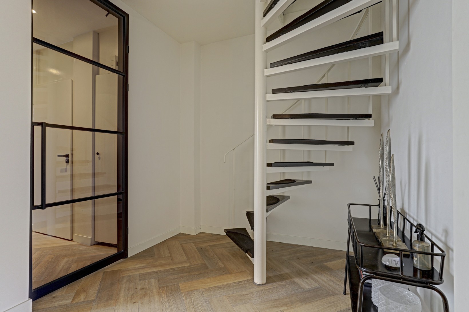 Tussenwoning te koop: Prunuslaan 26, Gouda