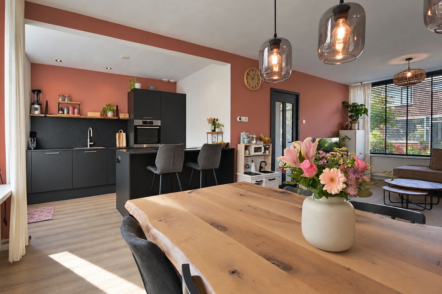 Tussenwoning te koop: Moerbeistraat 35, Gouda