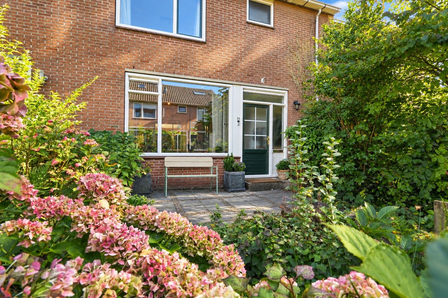Tussenwoning te koop: Moerbeistraat 35, Gouda