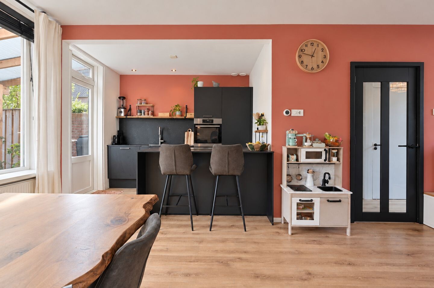 Tussenwoning te koop: Moerbeistraat 35, Gouda