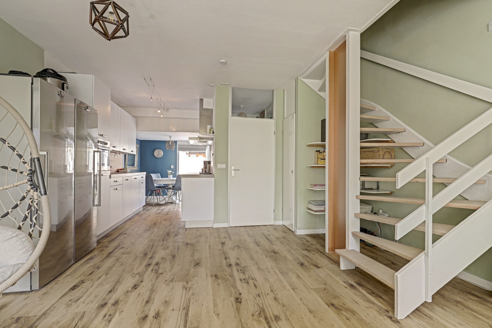 Hoekwoning te koop: Veenzoom 90, Gouda