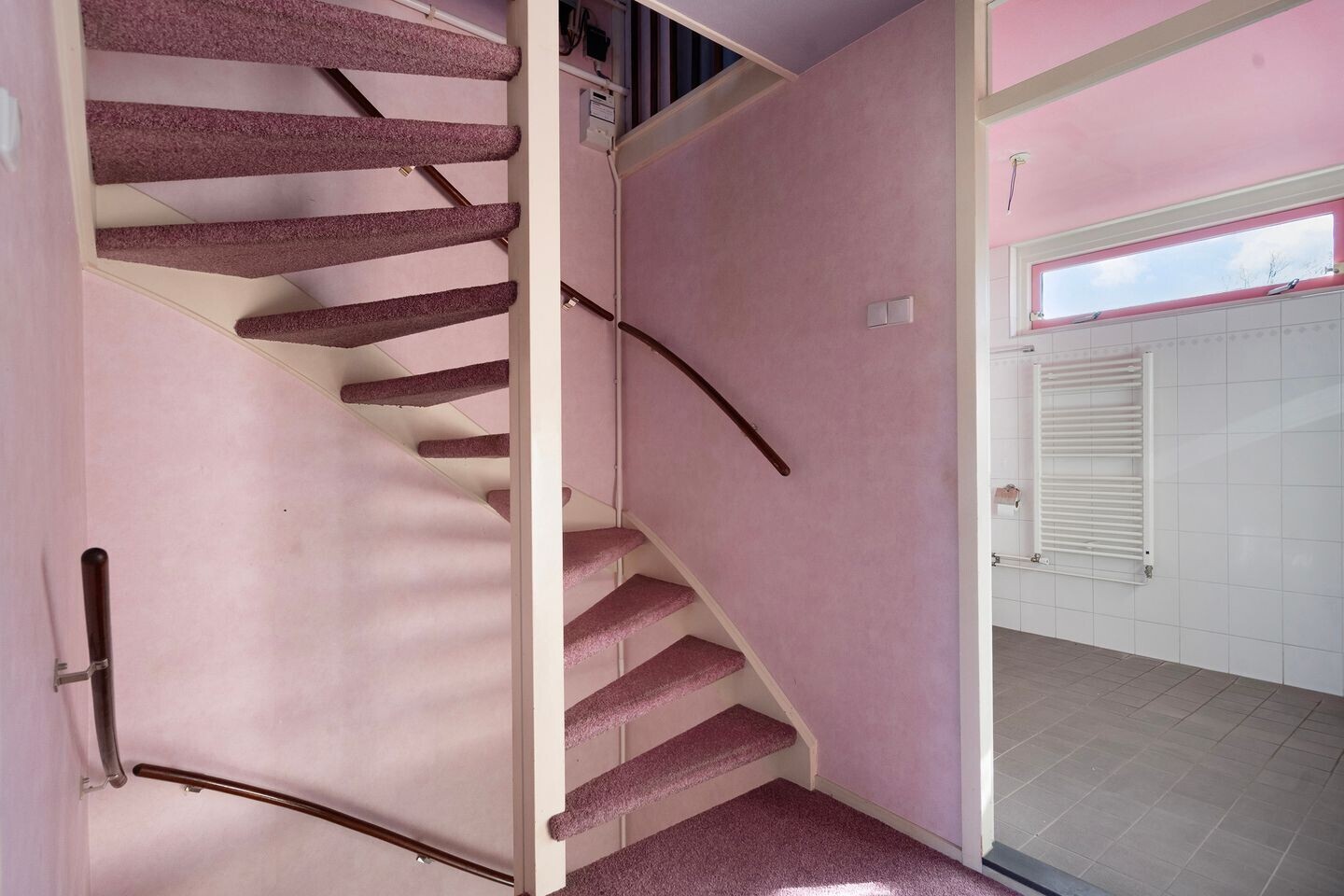 Tussenwoning te koop: Weerestein 8, Gouda