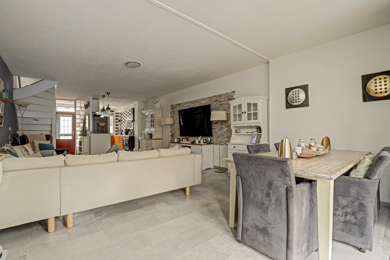 Tussenwoning te koop: Ruigenburg 74, Gouda