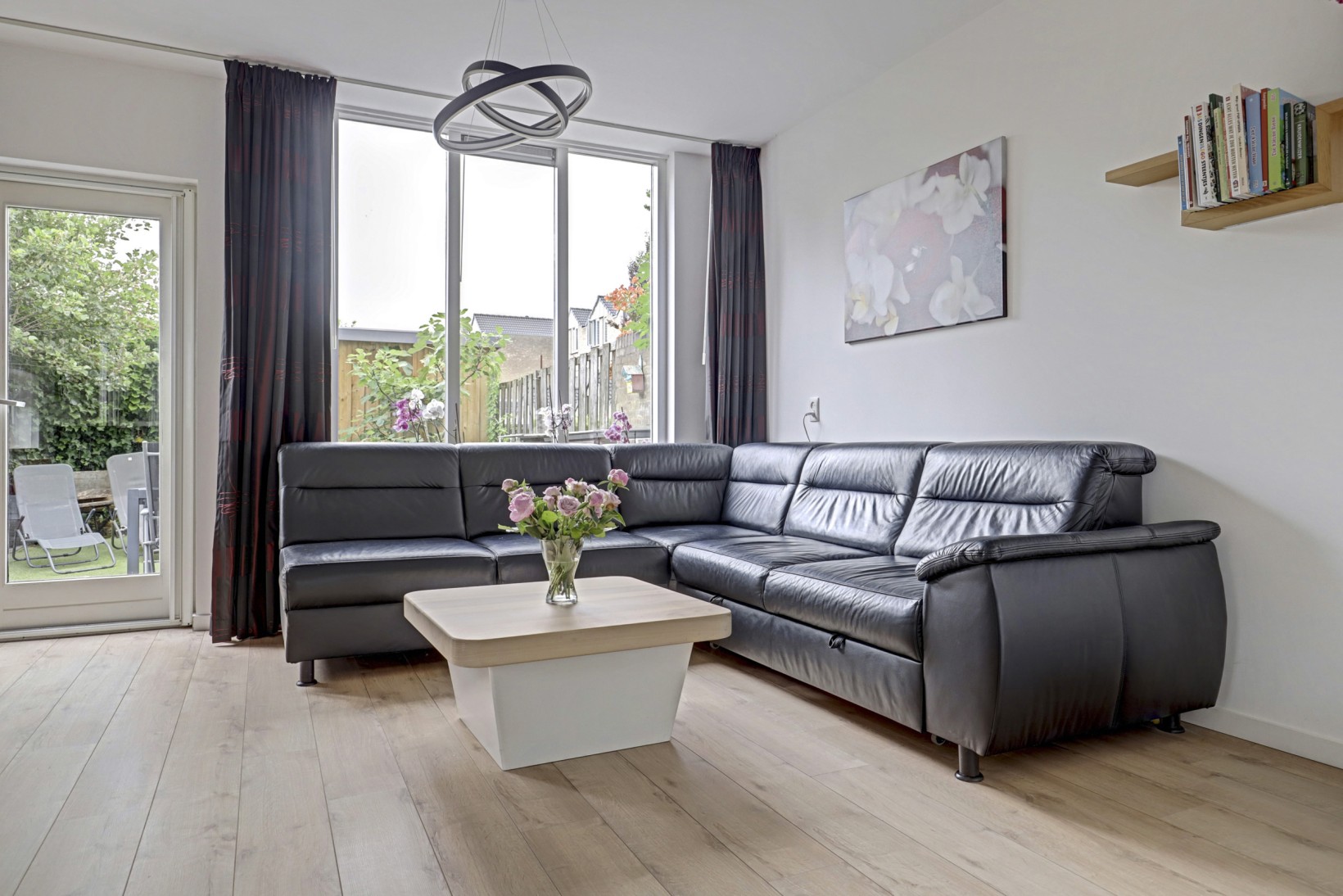 Hoekwoning te koop: Albrechtsveld 102, Gouda