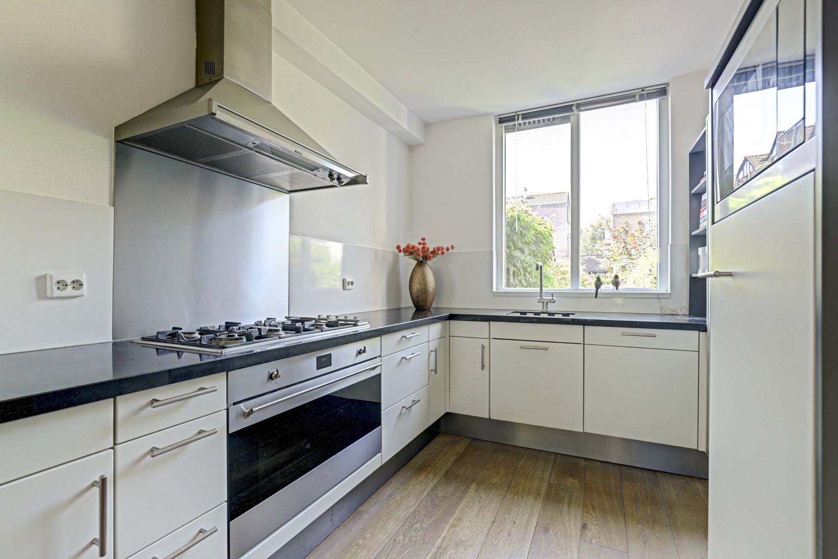 Tussenwoning te koop: Albrechtsveld 95, Gouda
