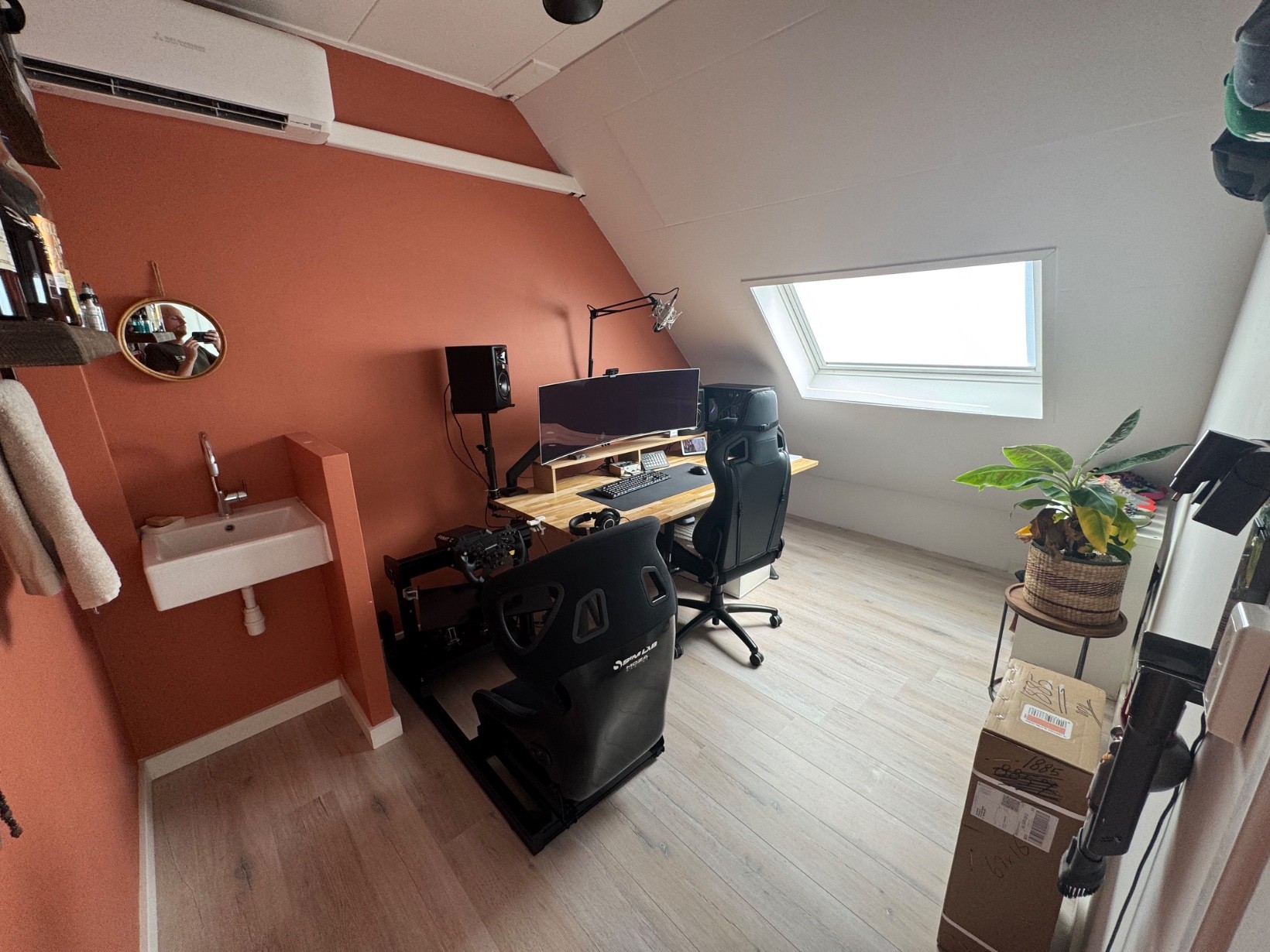 Tussenwoning te koop: Veenenburg 41, Gouda