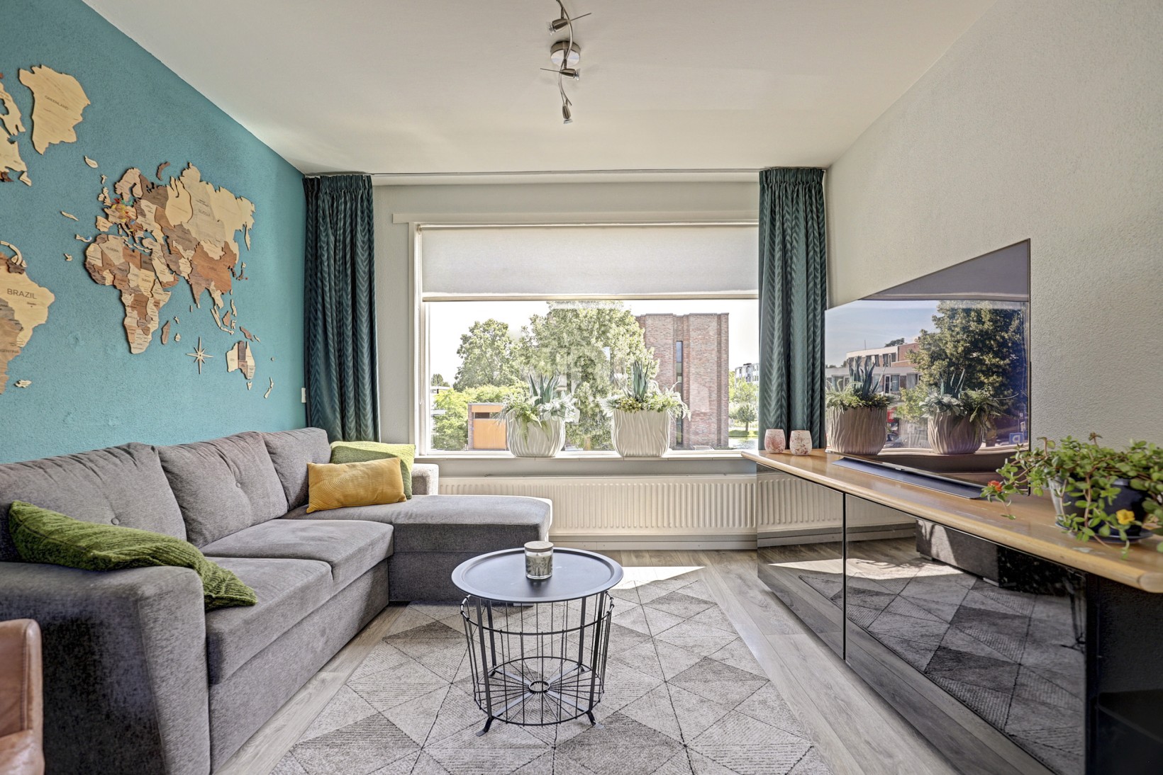 Appartement te koop: van Hogendorpplein 3, Gouda