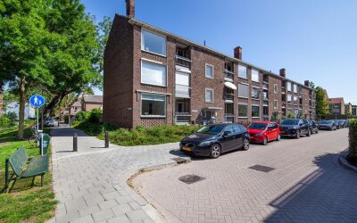Graaf Adolf. 7