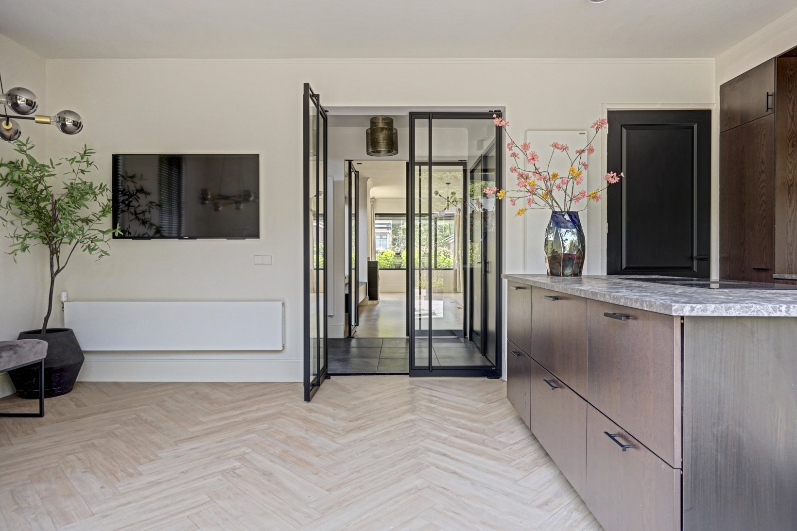 Vrijstaande woning te koop: Zwarteweg 24, Gouda