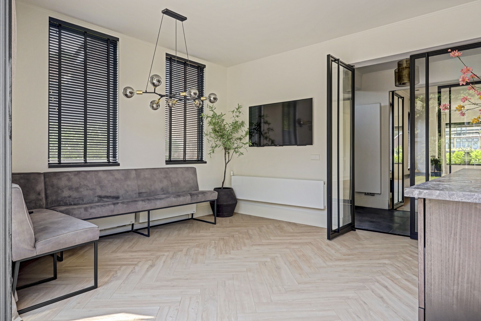 Vrijstaande woning te koop: Zwarteweg 24, Gouda