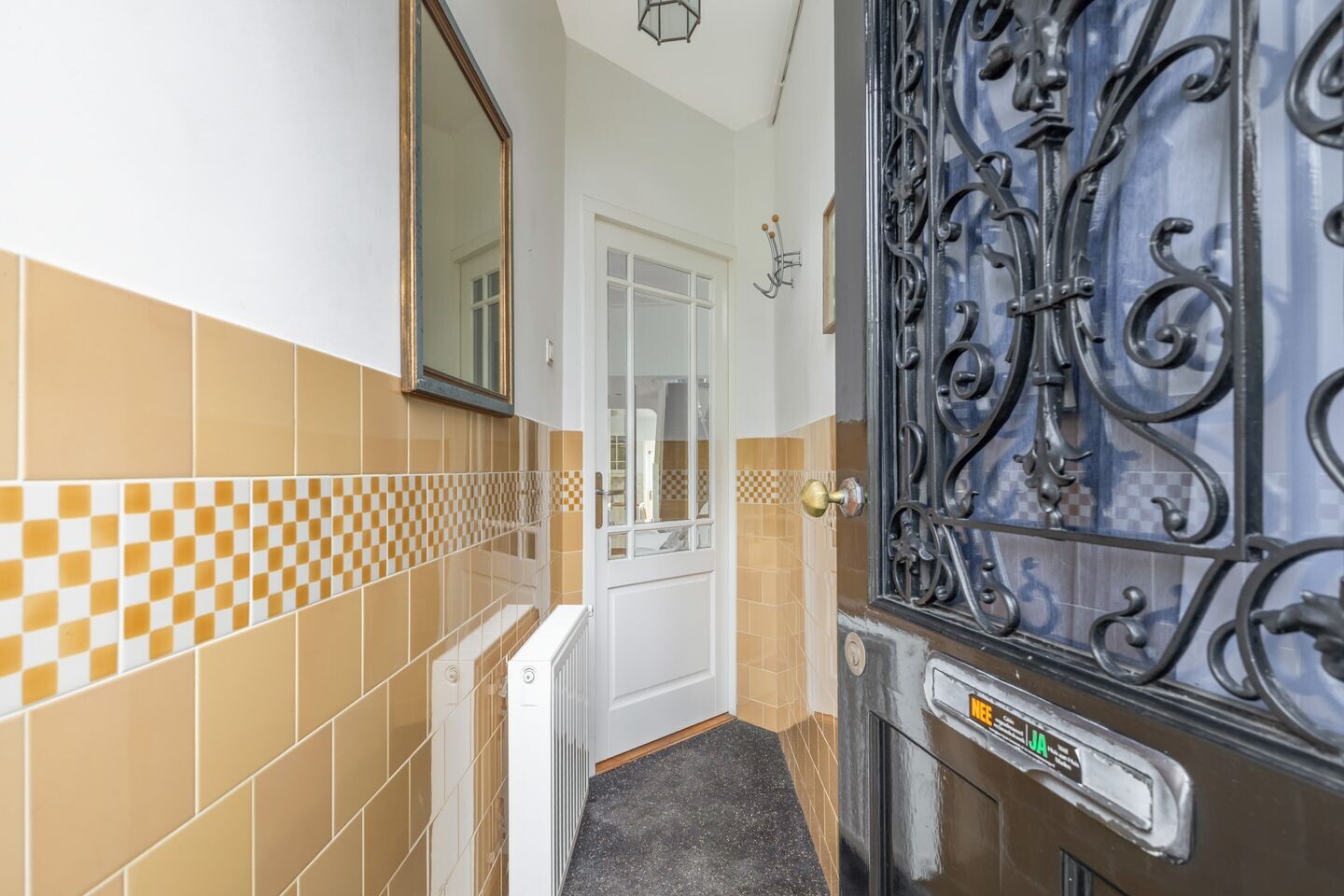 Tussenwoning te koop: Karnemelksloot 38, Gouda