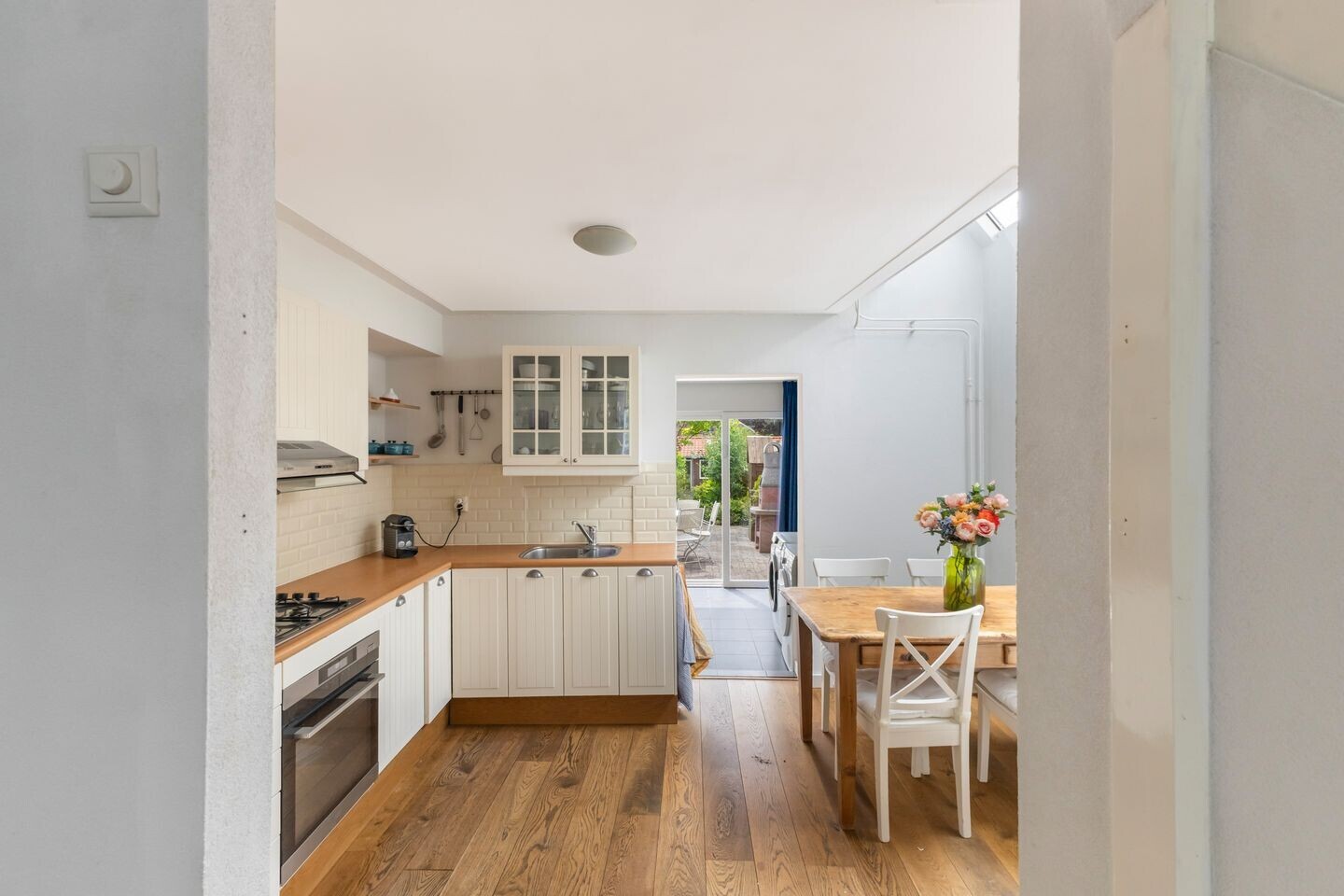 Tussenwoning te koop: Karnemelksloot 38, Gouda