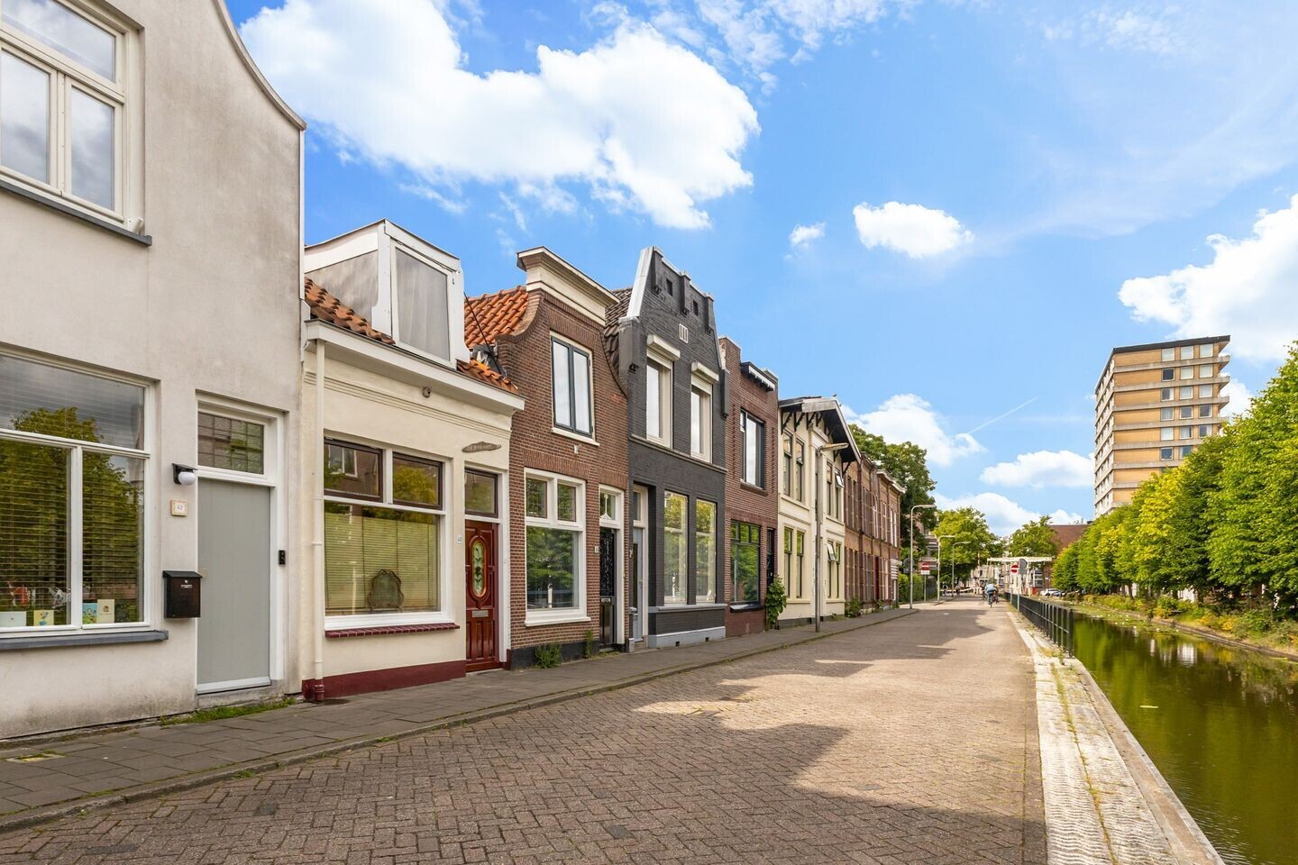 Tussenwoning te koop: Karnemelksloot 38, Gouda