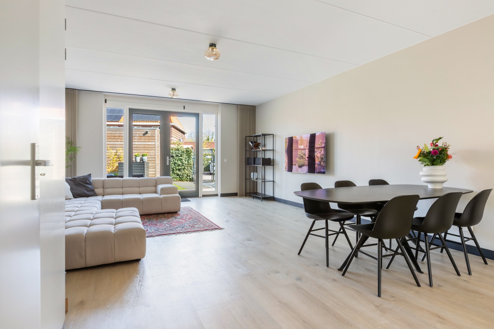 Hoekwoning te koop: Gedenklaan 25, Gouda
