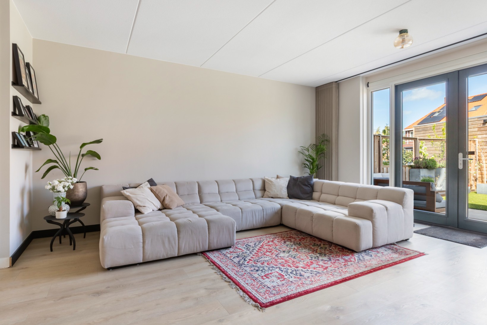 Hoekwoning te koop: Gedenklaan 25, Gouda