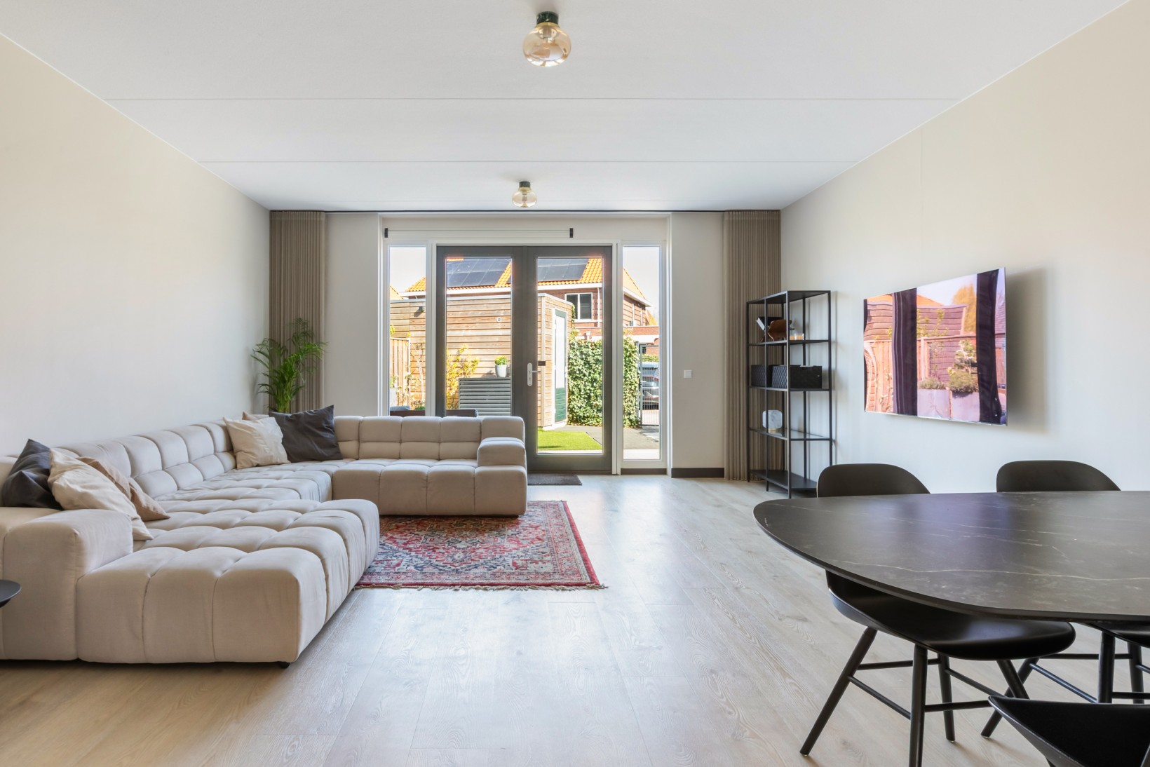 Hoekwoning te koop: Gedenklaan 25, Gouda