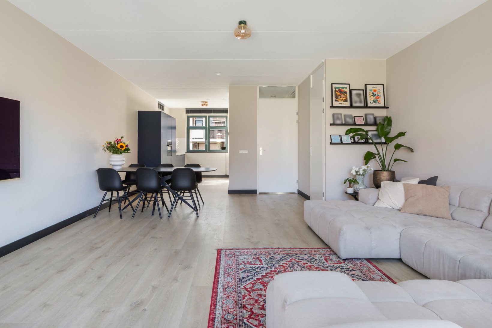 Hoekwoning te koop: Gedenklaan 25, Gouda