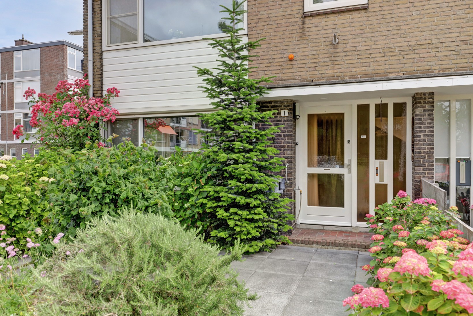 Hoekwoning te koop: Boelhouwerstraat 1, Gouda