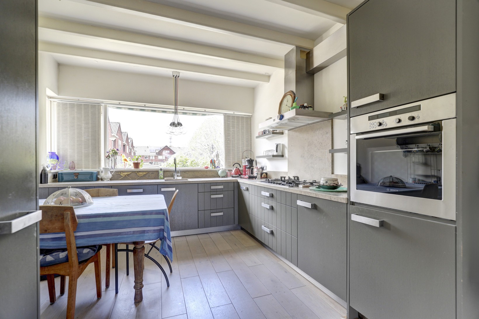 Tussenwoning te koop: Tweede kade 52, Gouda