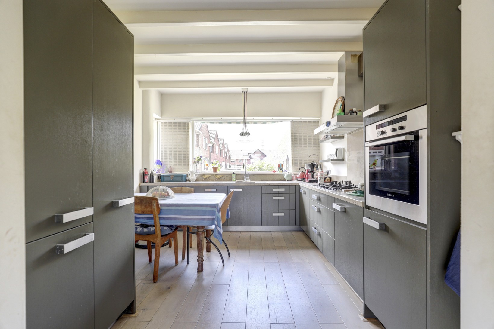 Tussenwoning te koop: Tweede kade 52, Gouda