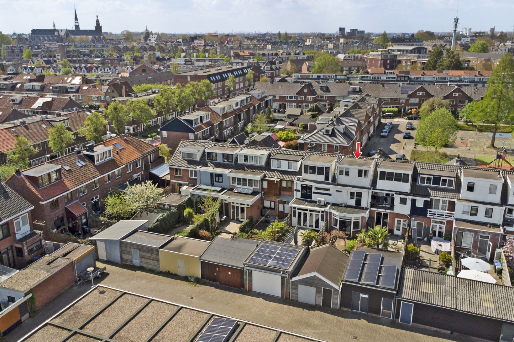 Tussenwoning te koop: Tweede kade 52, Gouda