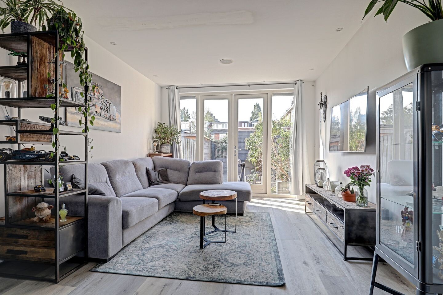 Tussenwoning te koop: Derde kade 127, Gouda