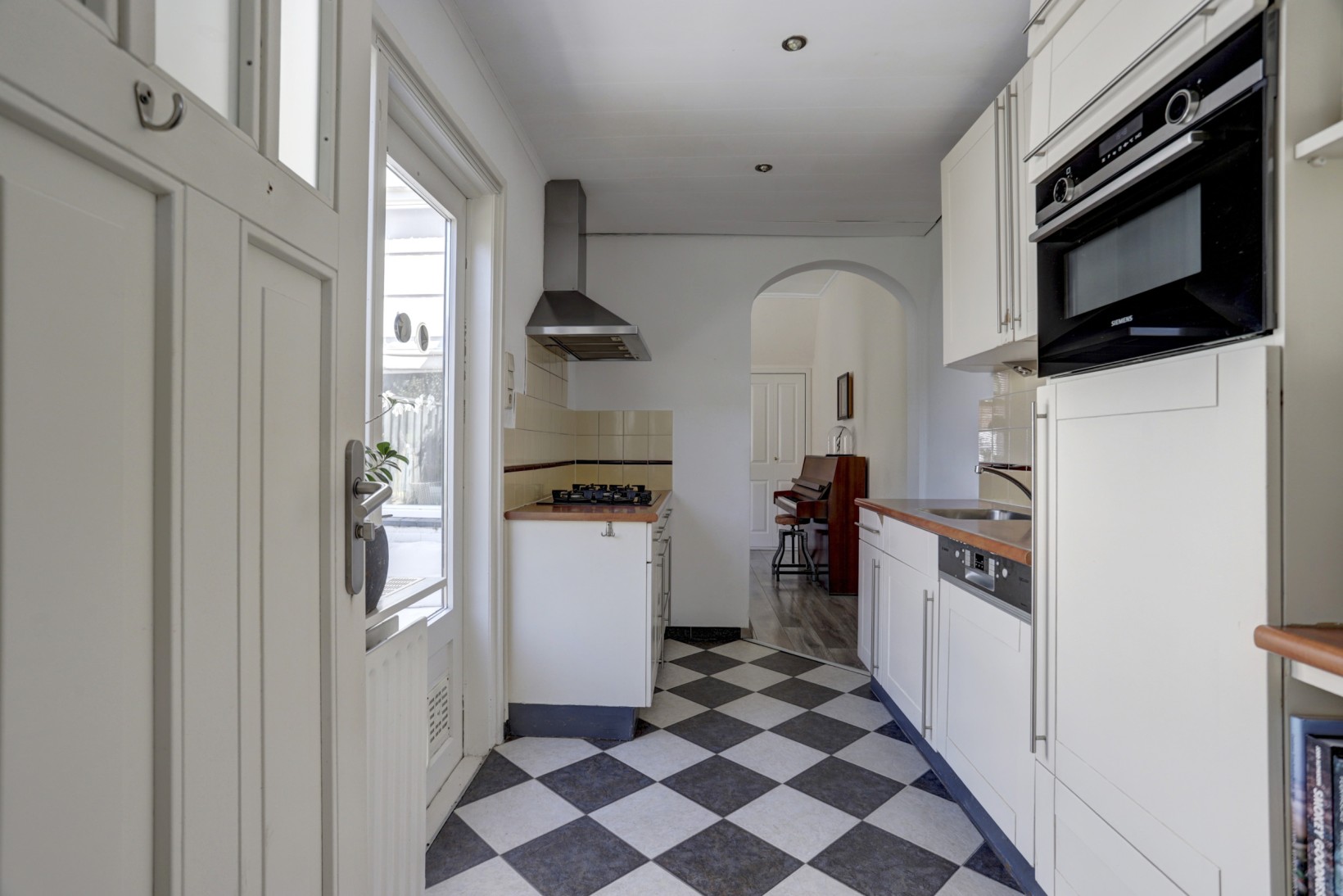 Tussenwoning te koop: IJssellaan 122, Gouda