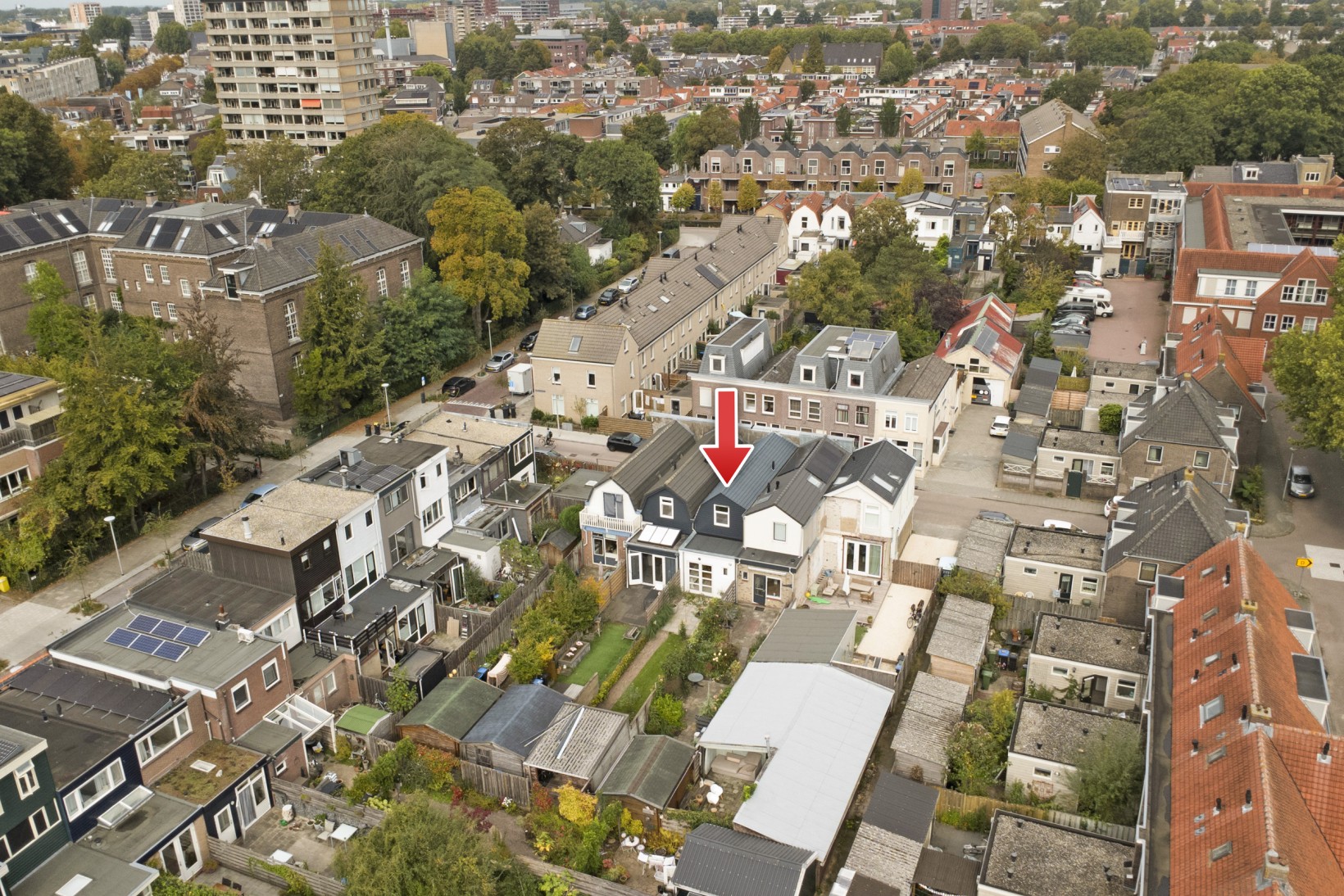Tussenwoning te koop: Adriaan Vlackstraat 6, Gouda