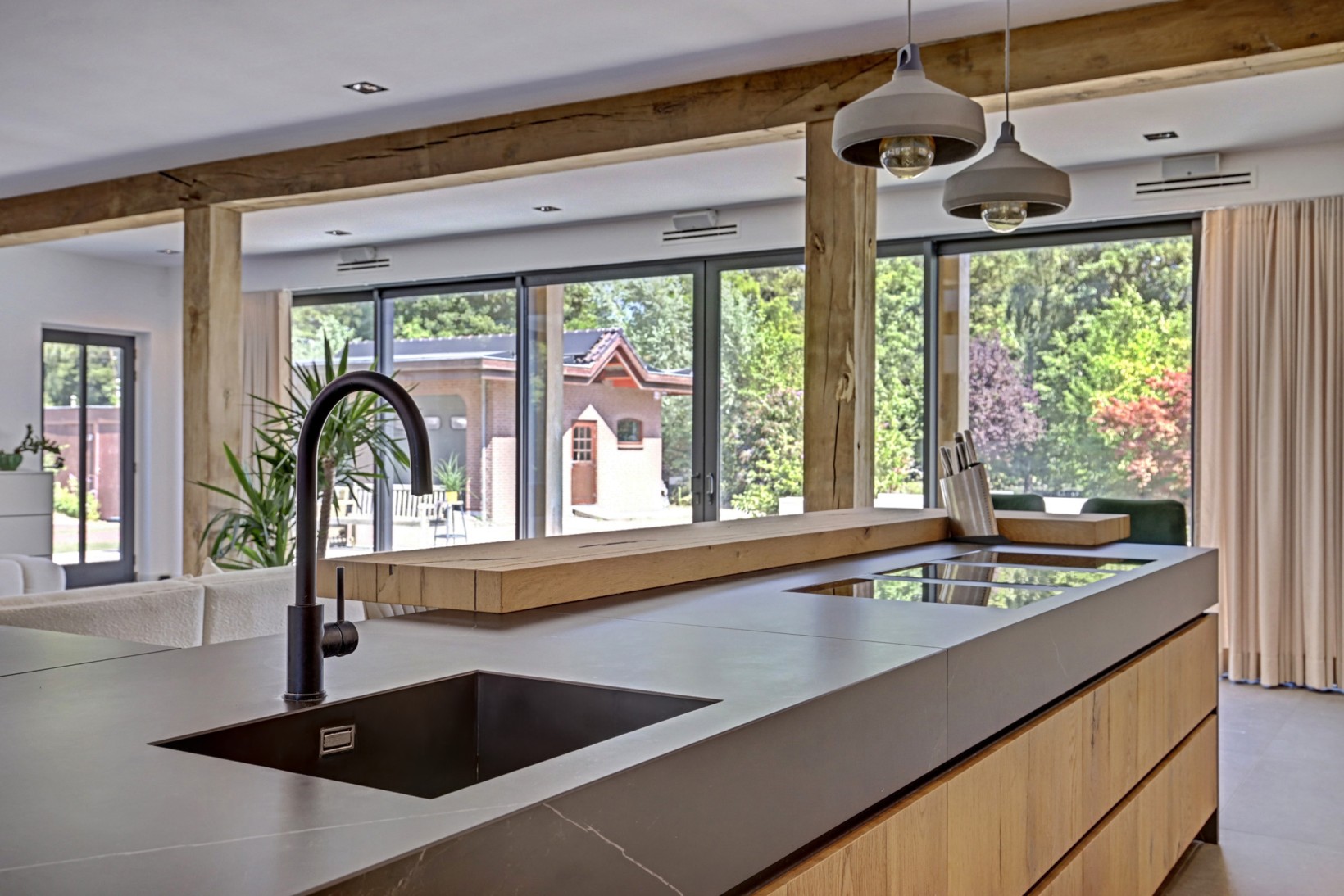 Vrijstaande woning te koop: Voorwillenseweg 105, Gouda