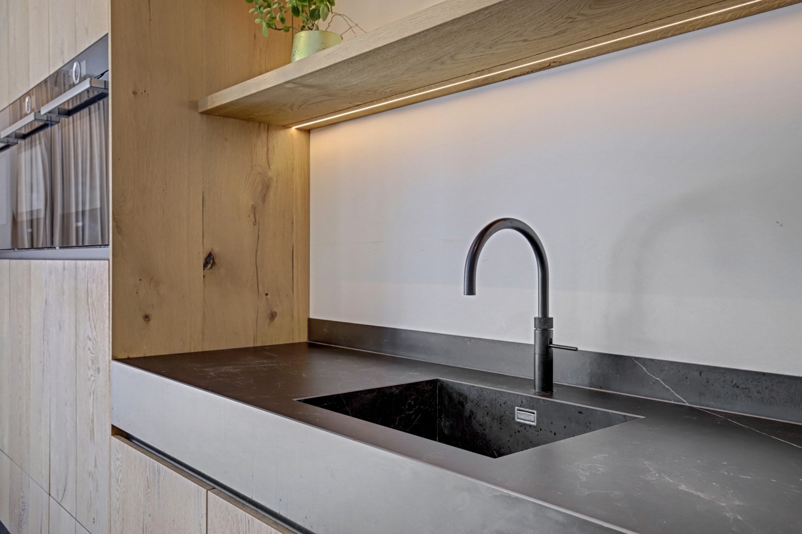 Vrijstaande woning te koop: Voorwillenseweg 105, Gouda
