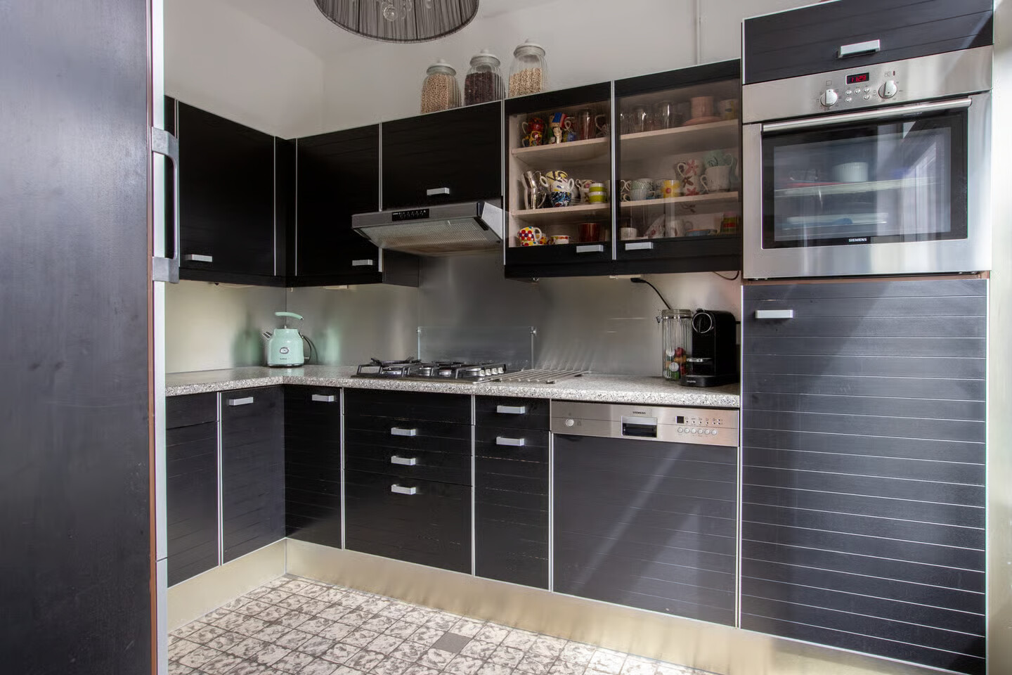 Tussenwoning te koop: Han Hollanderweg 23, Gouda