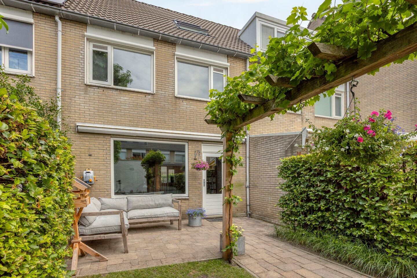 Tussenwoning te koop: Snuifmolenerf 35, Gouda