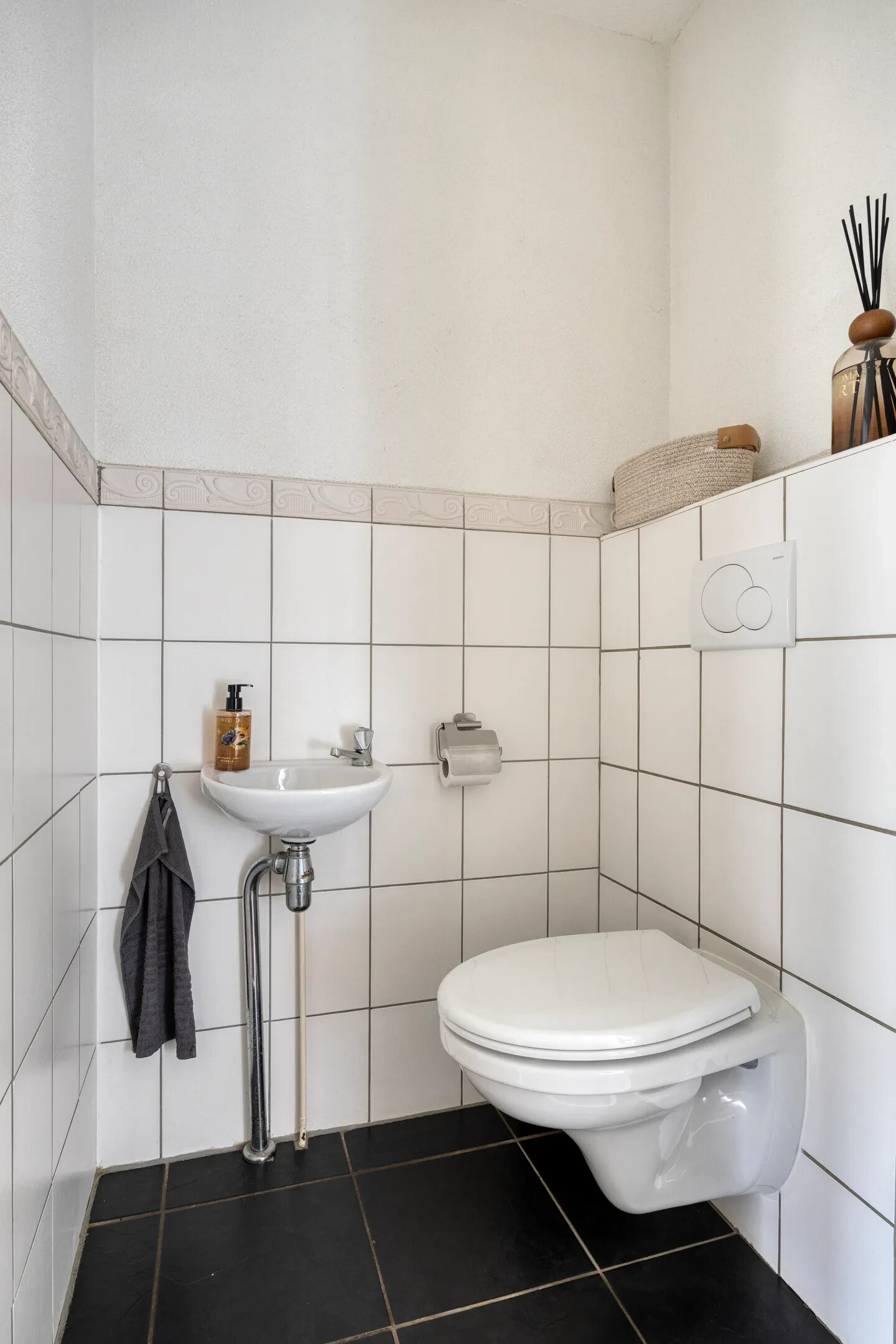 Tussenwoning te koop: Snuifmolenerf 35, Gouda