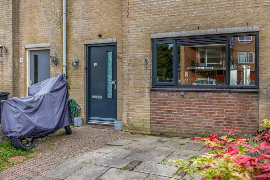 Tussenwoning te koop: Pelmolenerf 16, Gouda
