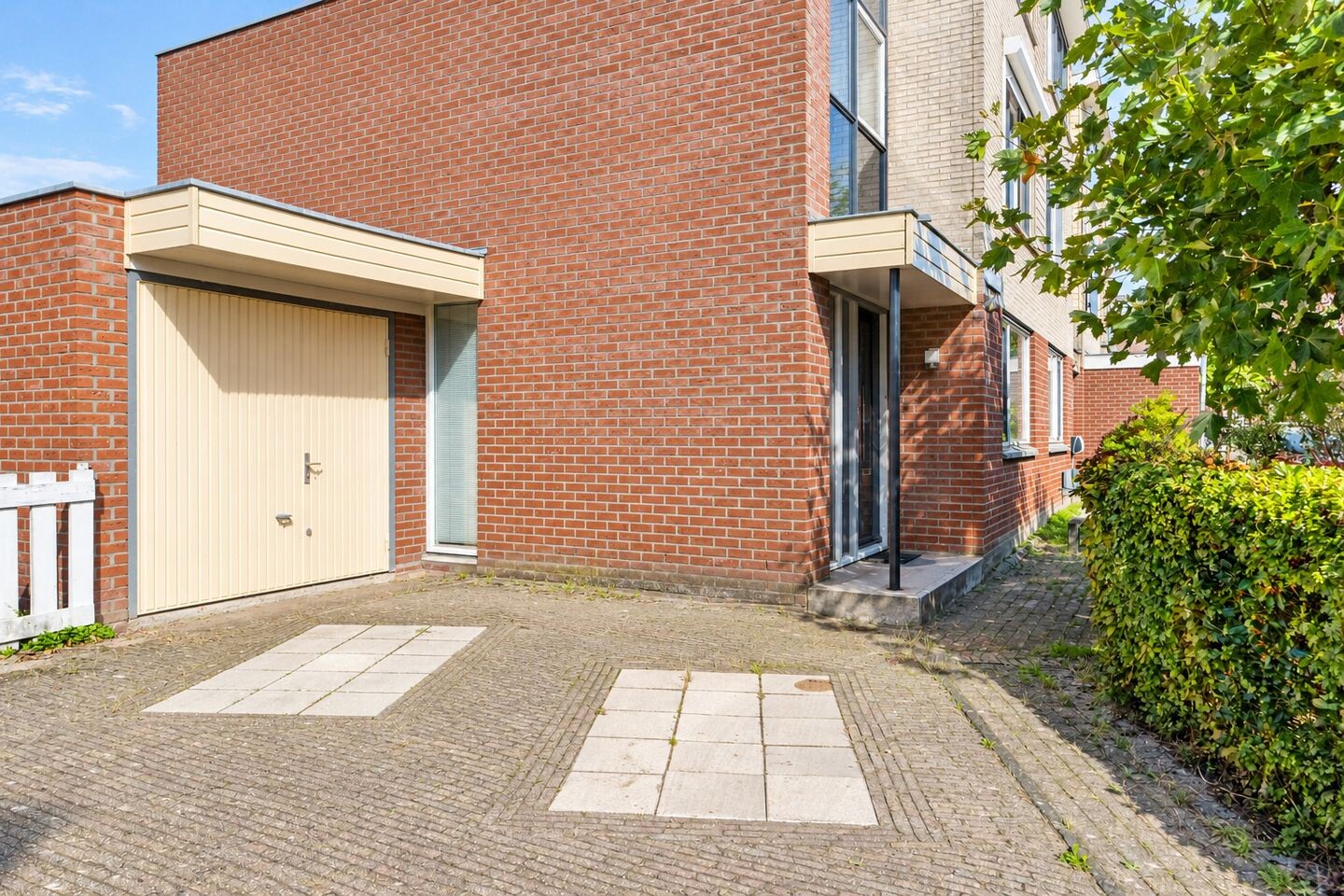 Hoekwoning te koop: Schubertplein 8, Gouda