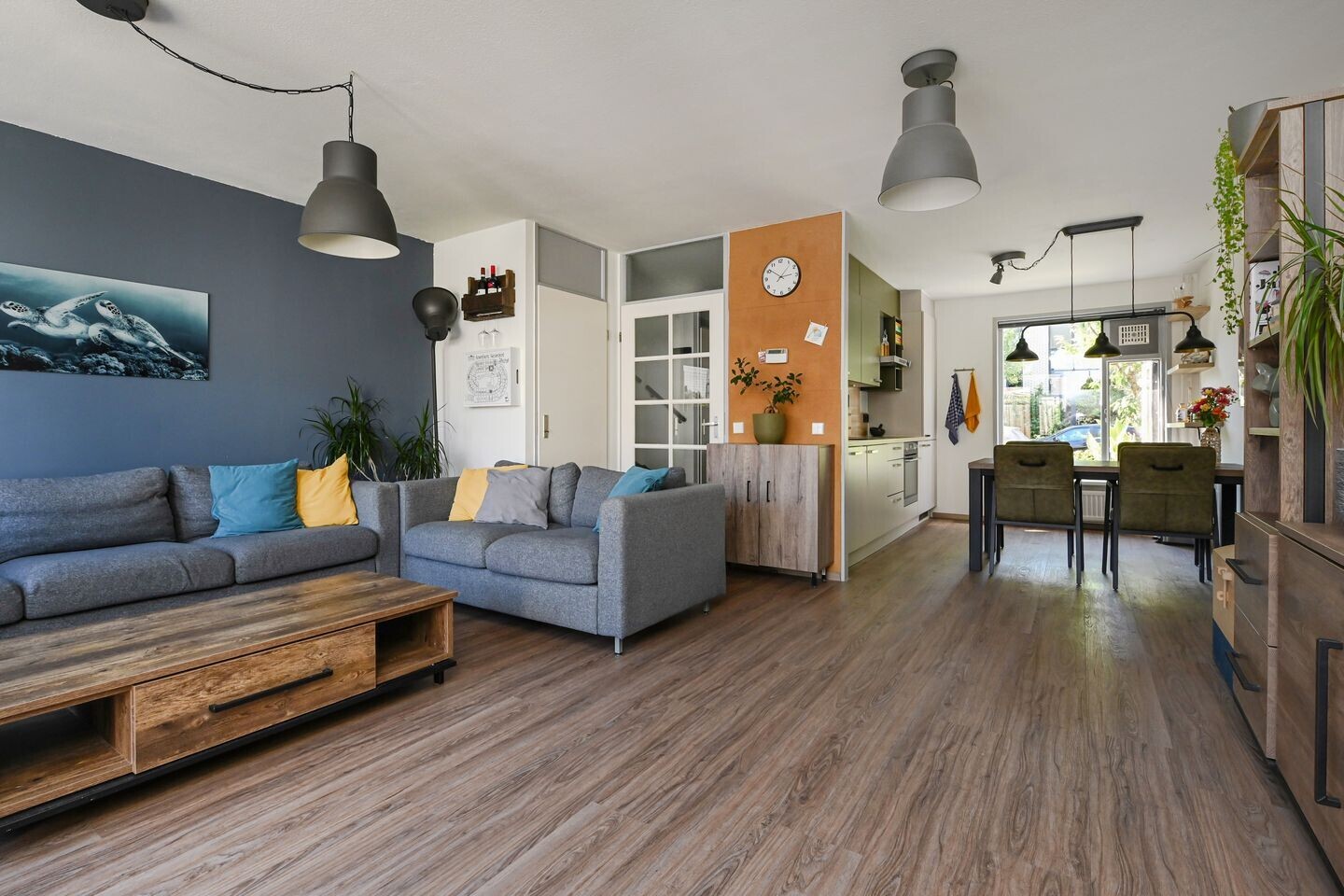 Tussenwoning te koop: Wilhelmina van Pruisenlaan 154, Gouda