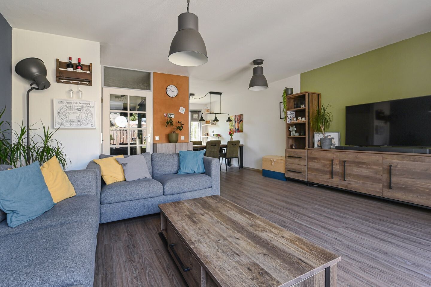 Tussenwoning te koop: Wilhelmina van Pruisenlaan 154, Gouda
