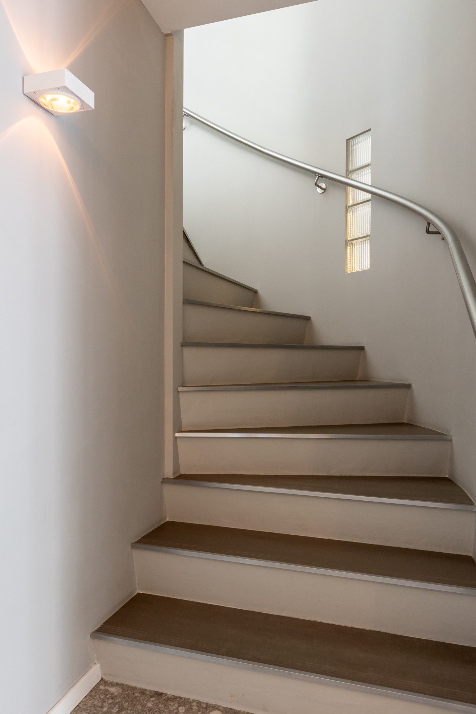 Vrijstaande woning te koop: Zuider IJsseldijk 12, Gouda