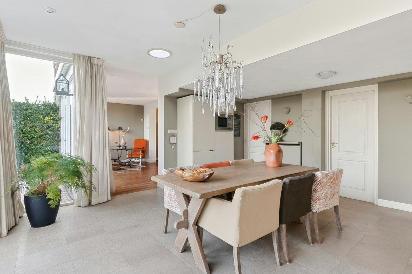 Tussenwoning te koop: Roland Holstlaan 31, Reeuwijk