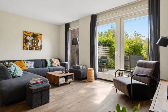 Tussenwoning te koop: Doggersbanklaan 6, Reeuwijk
