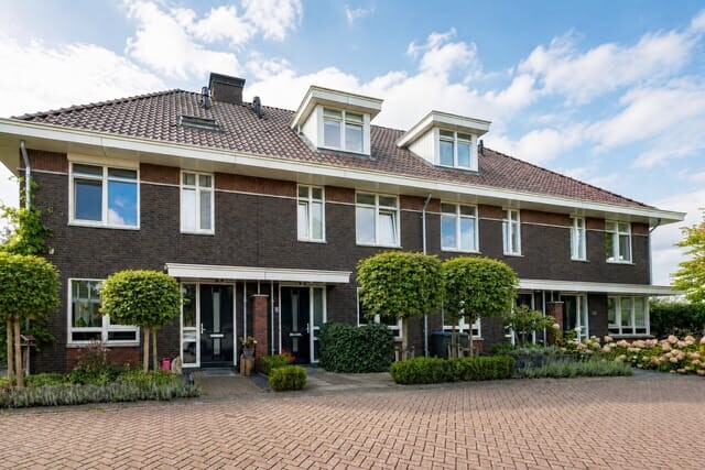 Tussenwoning te koop: Doggersbanklaan 6, Reeuwijk