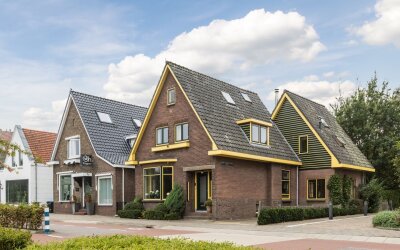 Raadhuisweg 17