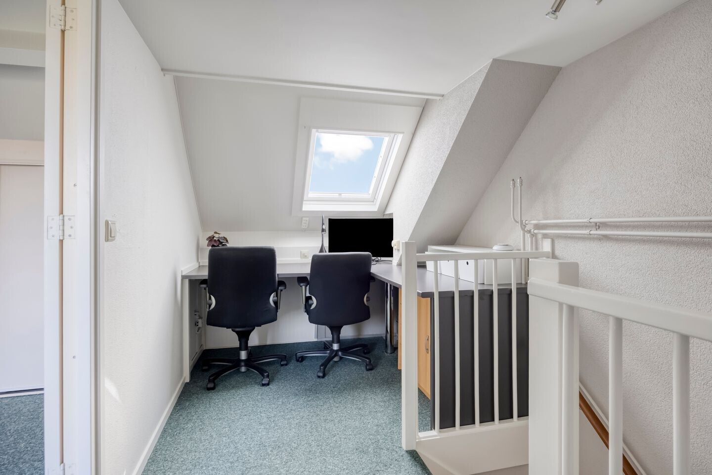 Tussenwoning te koop: Bitterzoet 8, Reeuwijk