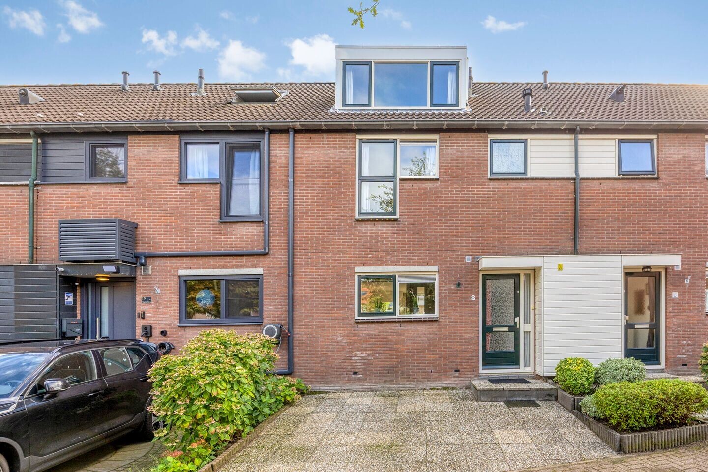 Tussenwoning te koop: Bitterzoet 8, Reeuwijk