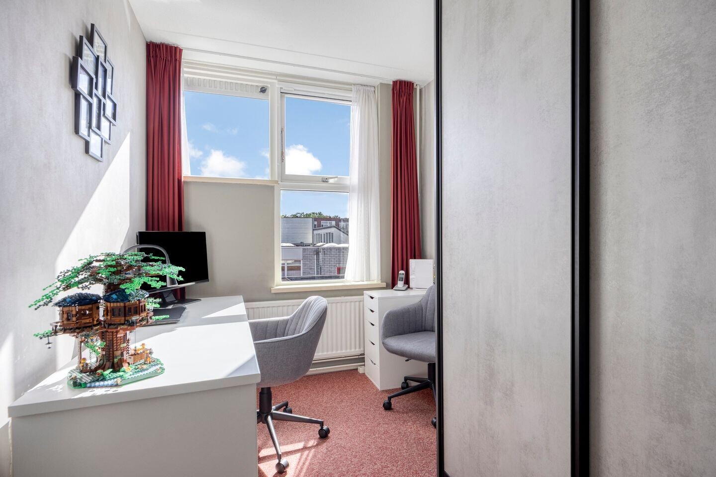 Tussenwoning te koop: Bitterzoet 8, Reeuwijk